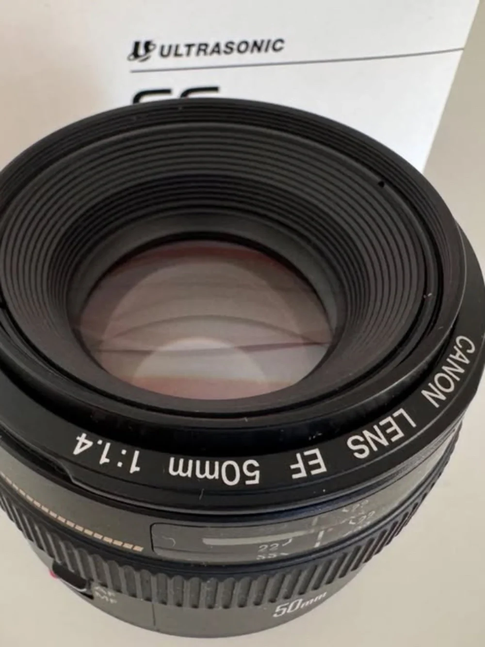 Canon EF 50mm F/1.4 USM Sharp Prime Lens for Canon SLR Cameras